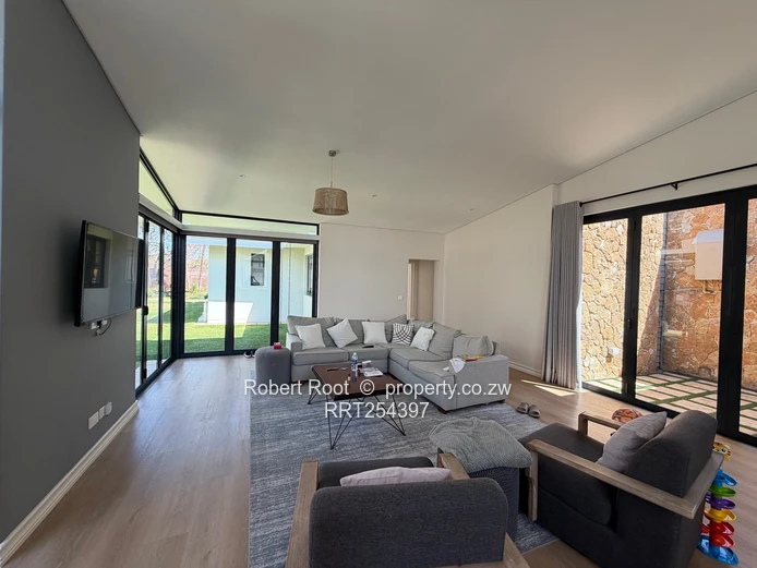 Secure And Spacious Townhouse In Newlands