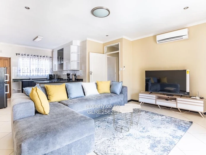Modern 2-Bed Flat in Belgravia with Borehole