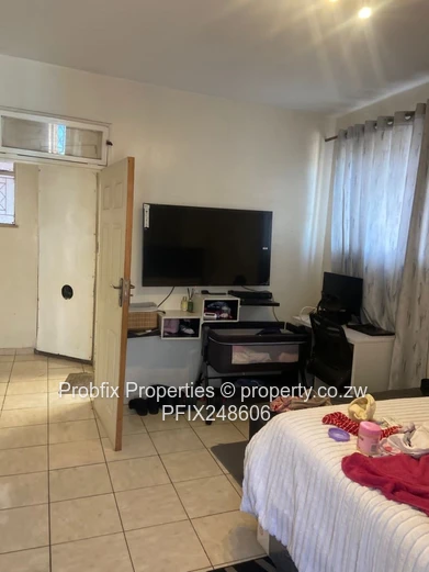 Harare Avenues- Neat 1 bed flat to rent
