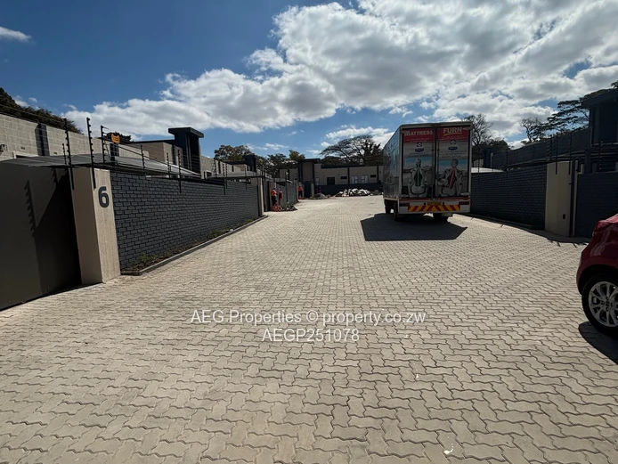 To Let Newly Built Luxury 4-Bedroom Townhouse |Highlands