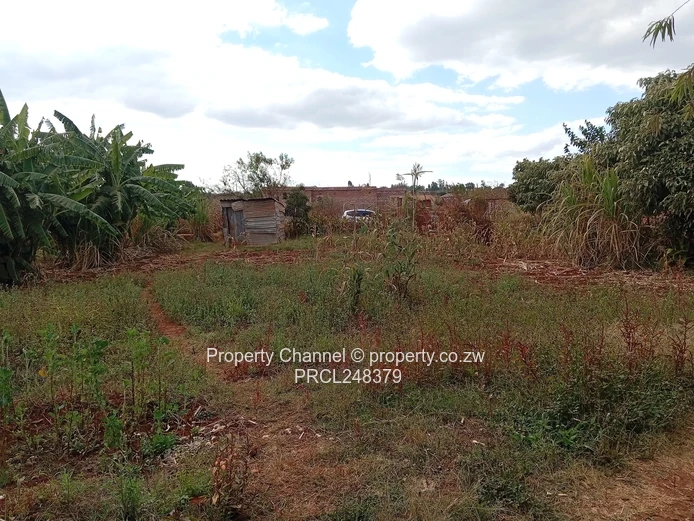 Spacious 600 sqm Residential Stand with One-Room Cottage