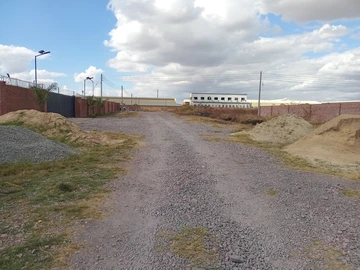 Commercial & Industrial Land