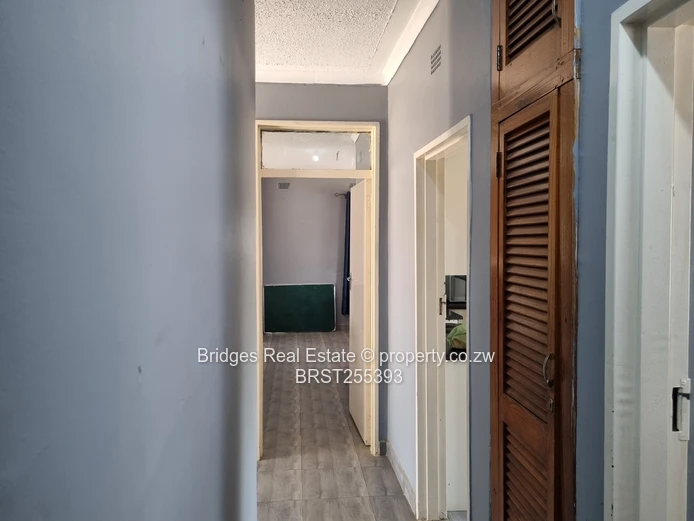 3 BEDS on 1004sqm With  TITLE DEED (Sole Mandate)