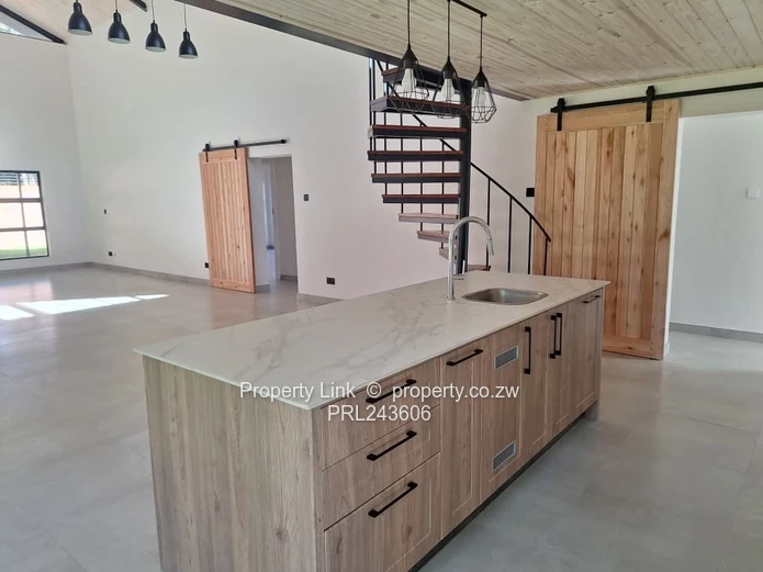 Modern Townhouse For Rent In Newlands