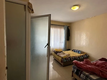 4 Bedroom Flat & Apartment