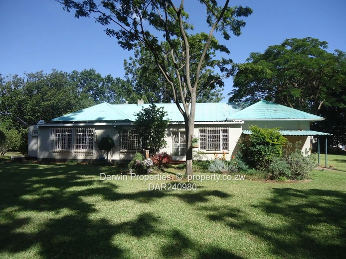 Main Road Frontage - High Visibilty