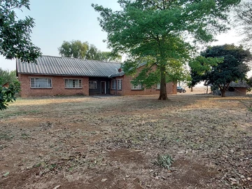 Farm & Agricultural Land