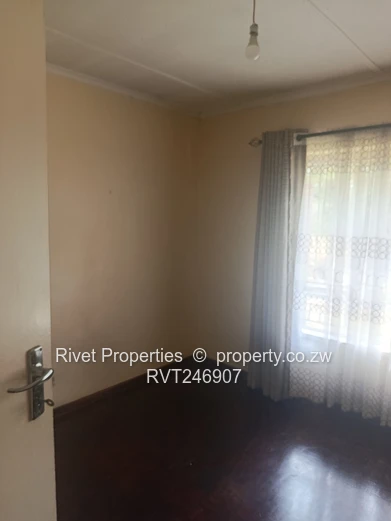 Glen Lorne Property For Sale Access To Enterprise Road