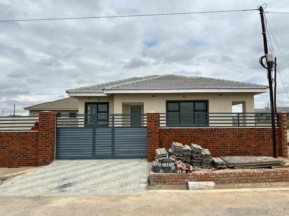 4-Bedroom House for Sale in Mabvazuva, Ruwa