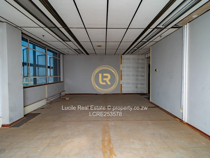 Commercial Space To Let – Karigamombe Building