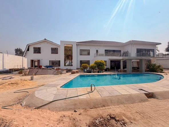 5 Bedroom House