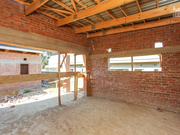 3 Bedroom Flat & Apartment