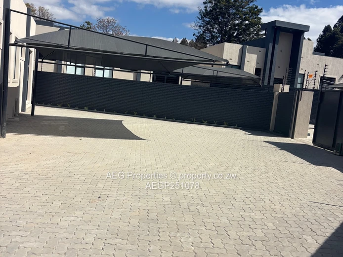 To Let Newly Built Luxury 4-Bedroom Townhouse |Highlands