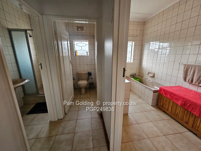 Immaculate 4 Bedroomed Family Residence