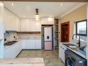 4 Unit Townhouse Complex