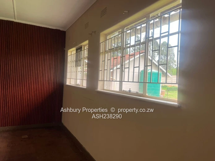Spacious 300m2 office on 4000m2 land, Mount Pleasant
