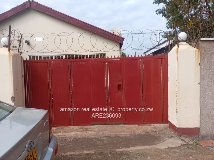 3bedroomed house ( Sheriff of High court)