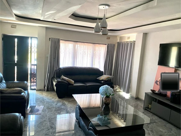 6 Bedroom House