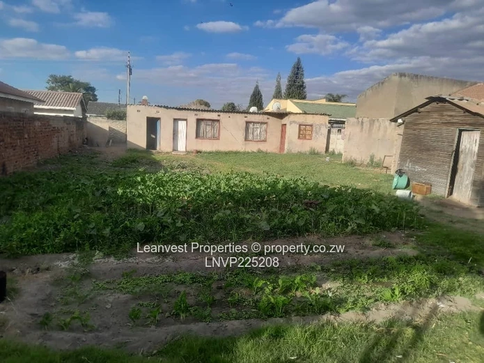 Residential Stand with Title Deeds for Sale