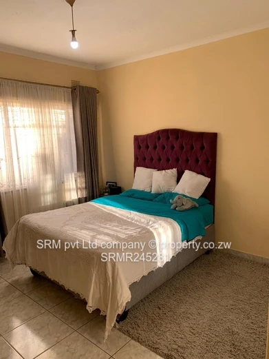 2 bed neat garden flat to let in Avondale 