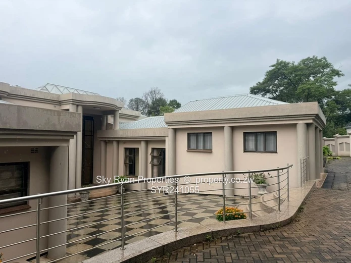 Umwinsidale Double Storey For Sale