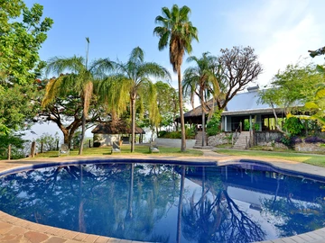 Hotel & Lodge