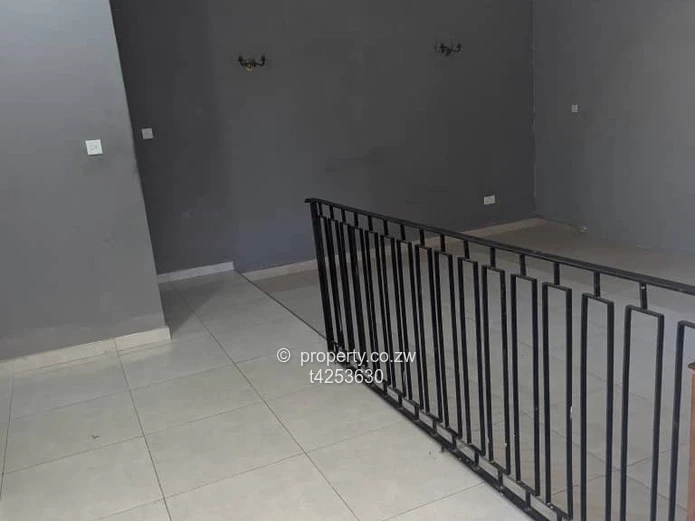 Malborough bachelor pad to rent  (Sole Mandate)