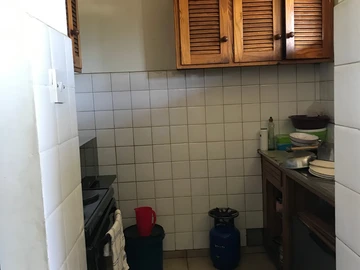 2 Bedroom Flat & Apartment