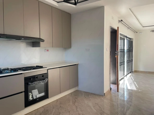 3 Bedroom Flat & Apartment