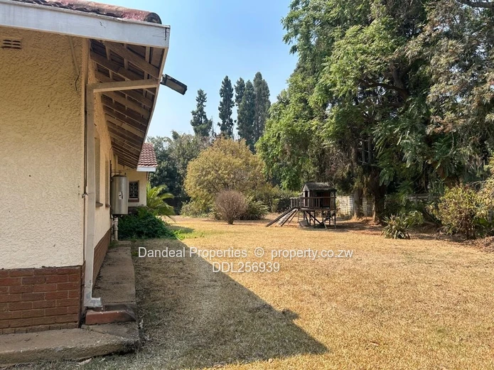 Gunhill Office — 600m² on 4,200m² with Borehole & Gardens