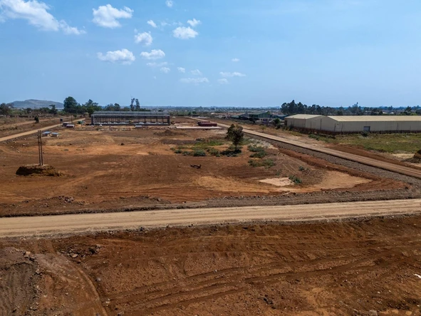 Commercial & Industrial Land