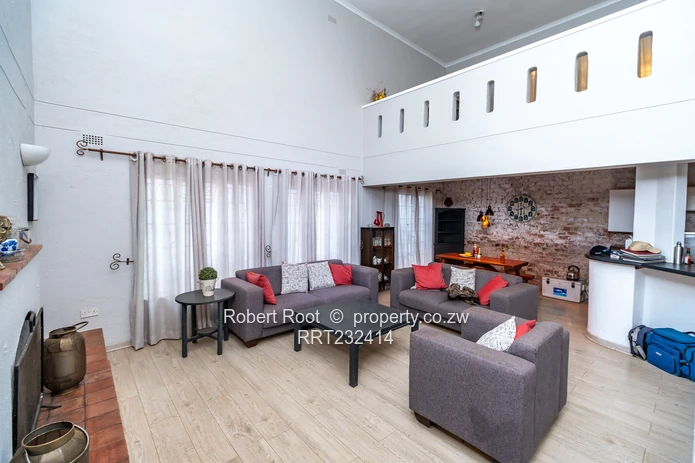 Exquisite family home up for grabs!