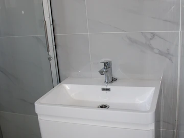 4 Bedroom Garden Flat