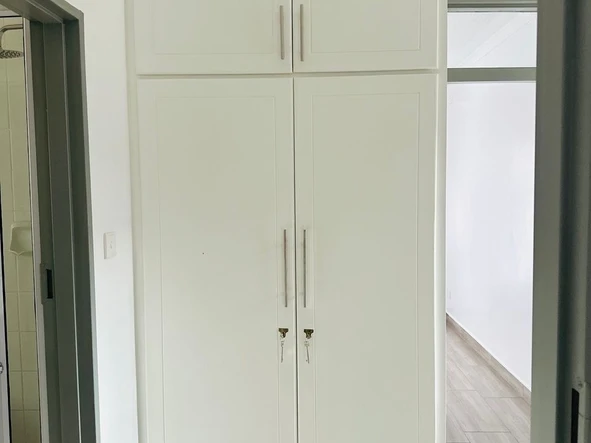 3 Bedroom Flat & Apartment