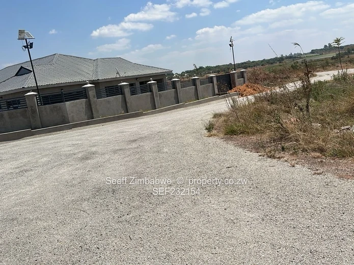 637 m² Serviced Stand — Solar-lit Street, Erasmus Park
