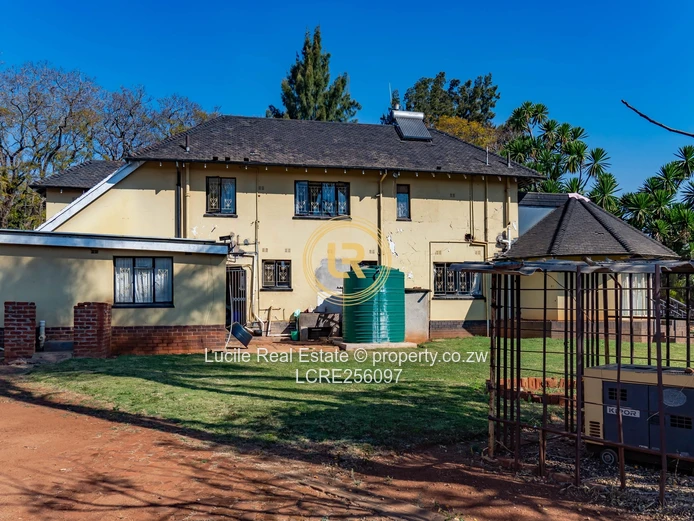 Spacious 4,100sqm Estate: Double-Storey Family Home 