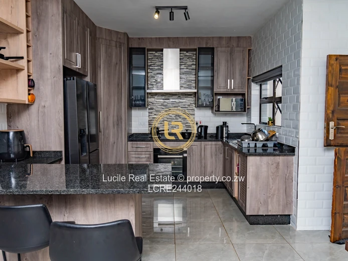 Mordern Townhouse for Rent/Mandara