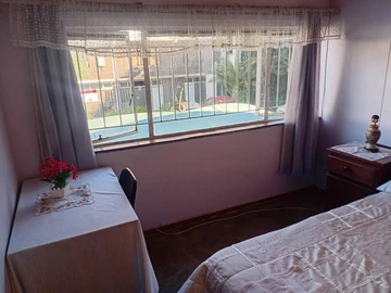 3 Bedroom Flat & Apartment