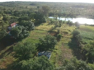 Commercial & Industrial Land