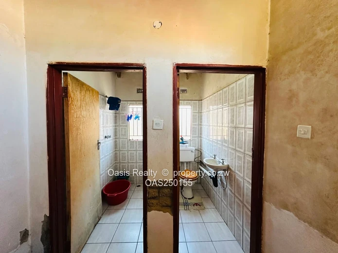 FOR SALE | 5-Bedroom Family Home | Southlea Park, Harare | USD 45,000 (Sole Mandate)