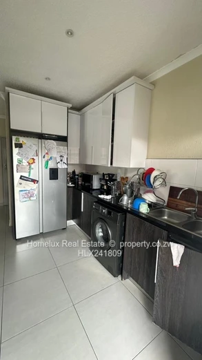 Modern 3-Bedroom Semi-Detached Apartment in Marlborough