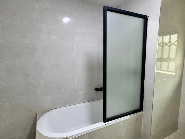 3 Bedroom Flat & Apartment