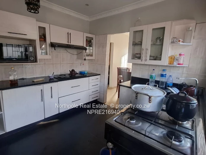 Modern And Spacious For 01 May ,Close To Herentals School