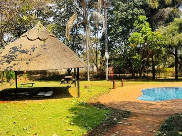 6 Bedroom House