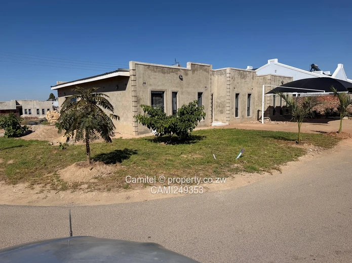 Arlington 4-Bed Townhouse Complex ,Borehole, Solar & 24hr Security