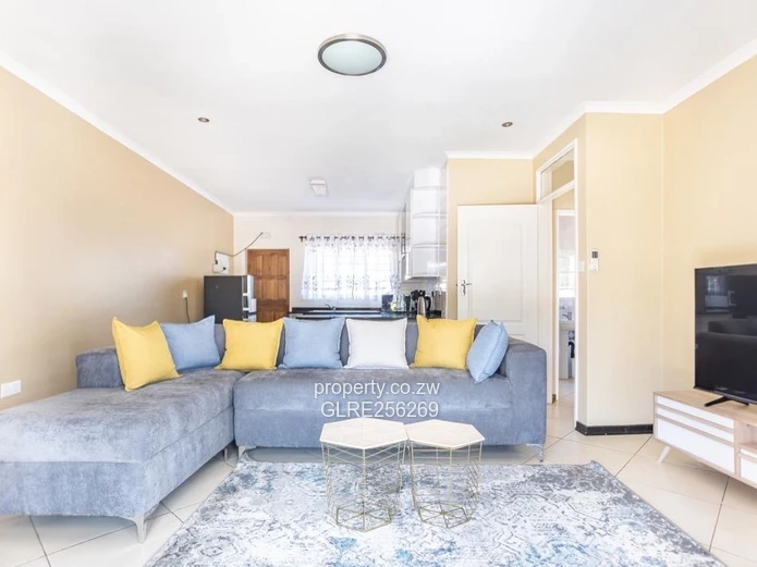 Modern 2-Bed Flat in Belgravia with Borehole