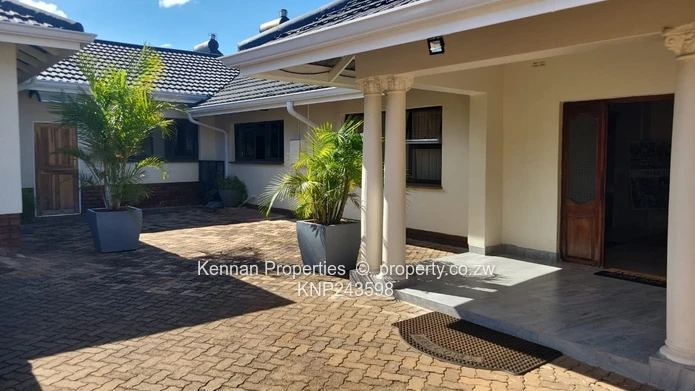 Recently upgraded furnished house in Greystone Park