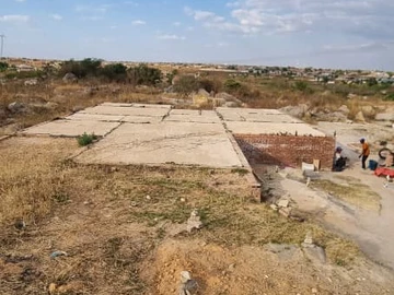 Stands & Residential Land