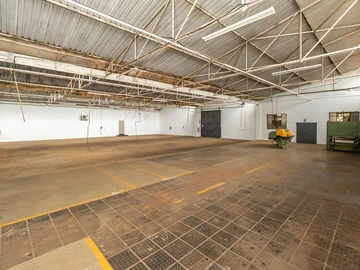 Warehouse & Factory
