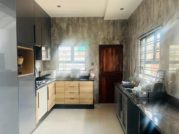 6 Bedroom Townhouse Complex